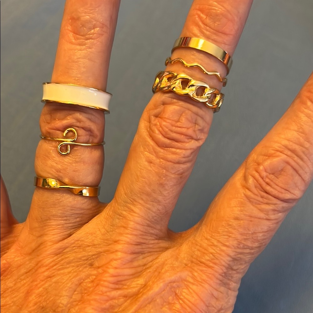 Gold Tone and White Rings 💍 Set of Six (6) Fashion Costume Jewelry